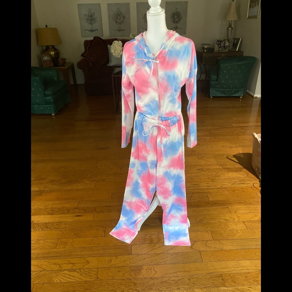 tie dye tracksuit